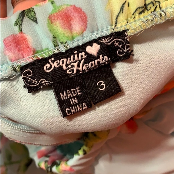 Flowered dress - Picture 4 of 4